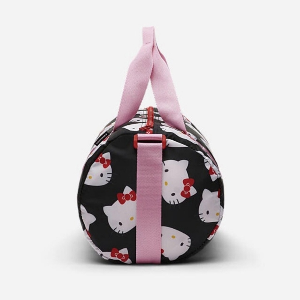 CONVERSE x HELLO KITTY DUFFLE BAG